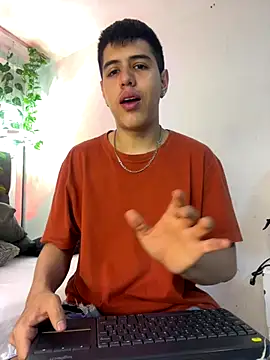 Snapshot of Angel_Khouri chatting on September 18, 2025, 2:57 am Angel Khouri online show from September 18, 2025, 2:57 am