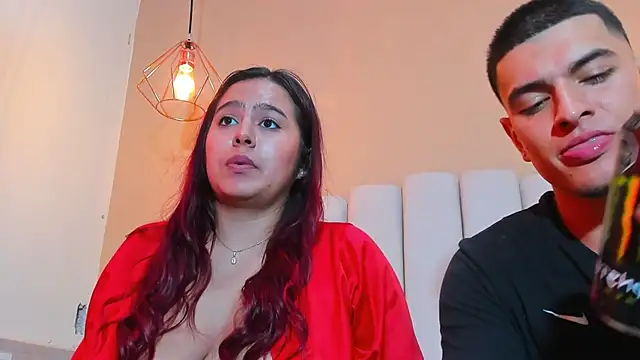 Snapshot of DAVID_VICTORIAA chatting on February 7, 2025, 5:07 pm DAVID VICTORIAA online show from February 7, 2025, 5:07 pm