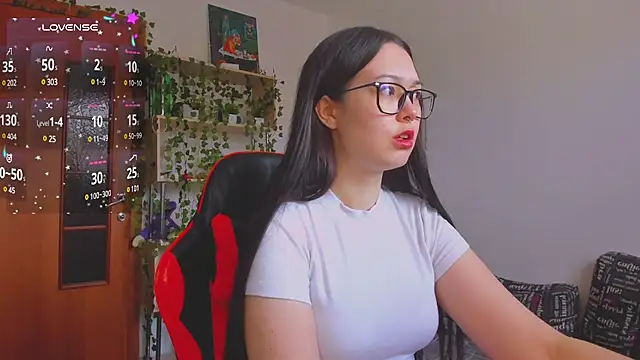 Snapshot of kittenrisha chatting on March 6, 2025, 7:36 am kittenrisha online show from March 6, 2025, 7:36 am