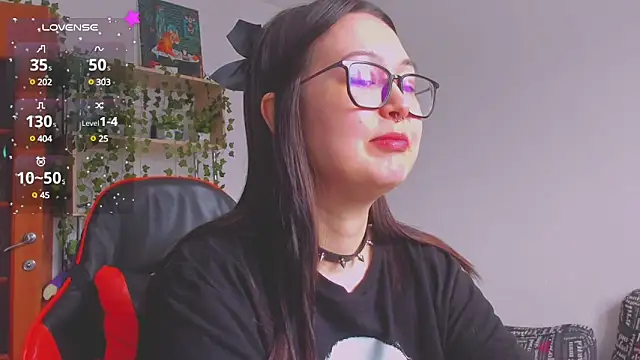 Snapshot of kittenrisha chatting on March 12, 2025, 6:29 am kittenrisha online show from March 12, 2025, 6:29 am