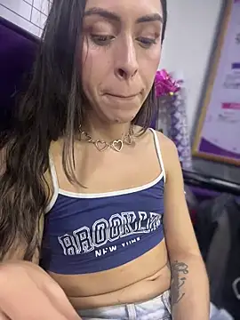 Sara Davina online show from June 10, 2026, 3:07 am