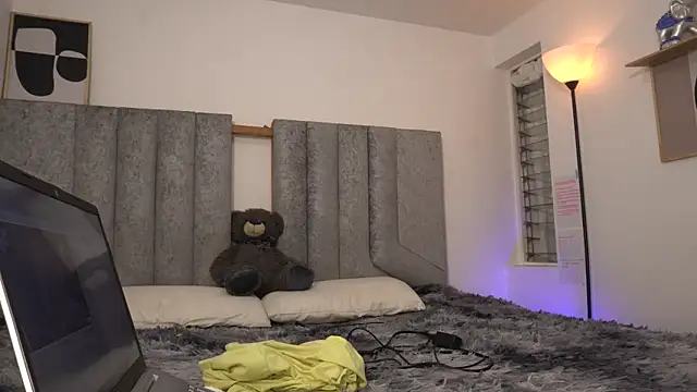 Snapshot of womantall99 chatting on February 27, 2025, 4:32 pm womantall99 online show from February 27, 2025, 4:32 pm