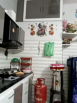 Best-Couple online show from February 19, 2026, 3:57 am