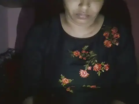 Hot-shanvi online show from April 22, 2026, 9:05 pm