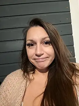 Snapshot of claraxjoyy chatting on October 1, 2025, 4:07 am claraxjoyy online show from October 1, 2025, 4:07 am