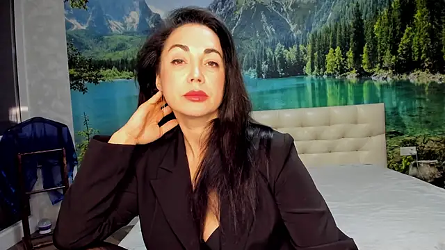 Snapshot of Monica_Weiss chatting on February 1, 2025, 10:13 pm Monica Weiss online show from February 1, 2025, 10:13 pm