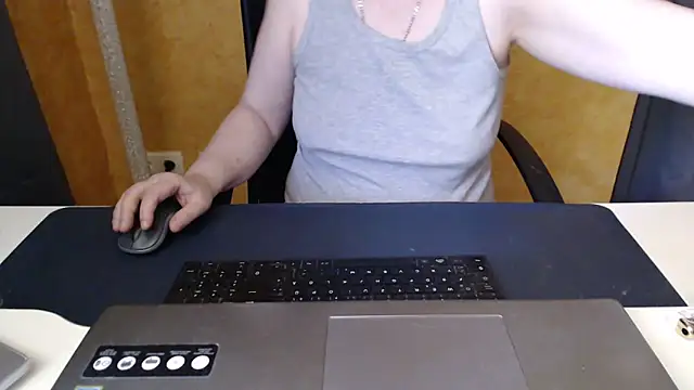 Sweet Phoenix online show from June 4, 2026, 10:10 am
