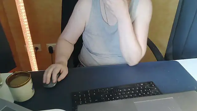 Sweet Phoenix online show from June 11, 2026, 8:34 am