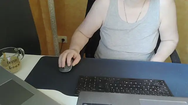 Sweet Phoenix online show from June 18, 2026, 6:24 am