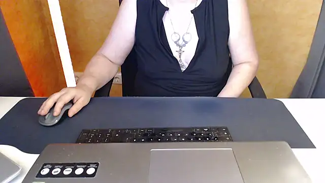 Sweet Phoenix online show from June 27, 2026, 12:22 pm