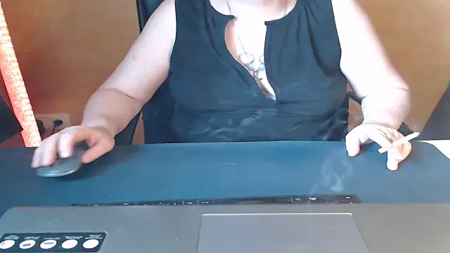 Sweet Phoenix online show from July 14, 2026, 10:43 am