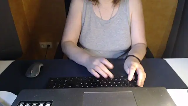 Sweet Phoenix online show from July 19, 2026, 8:07 am