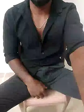 Snapshot of hot_boy_dic chatting on January 2, 2025, 6:12 pm hot boy dic online show from January 2, 2025, 6:12 pm