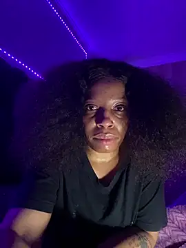 Thando04 online show from April 15, 2026, 9:48 pm