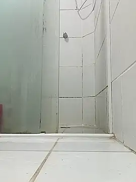 aventuras1508 online show from April 6, 2026, 4:32 am