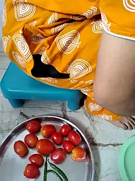 lovelygirl4567 online show from November 1, 2025, 3:41 am