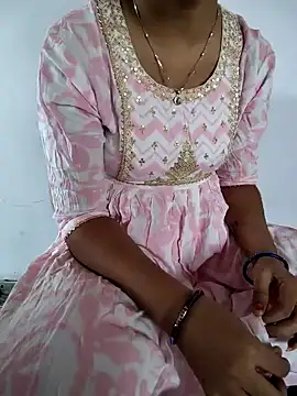lovelygirl4567 online show from April 28, 2026, 5:34 am