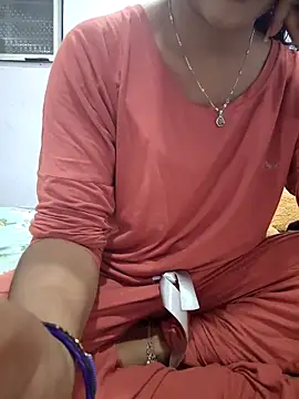 lovelygirl4567 online show from May 4, 2026, 3:30 pm