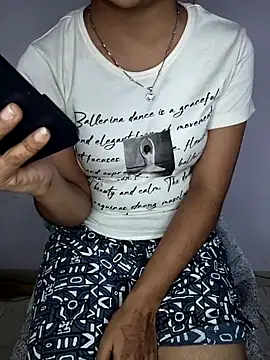lovelygirl4567 online show from May 11, 2026, 3:18 pm