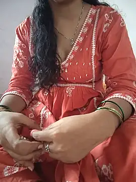 lovelygirl4567 online show from May 22, 2026, 5:25 am