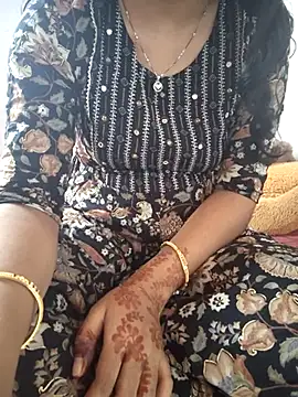 lovelygirl4567 online show from May 31, 2026, 5:37 am