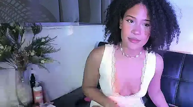bronwgirl69 online show from January 20, 2025, 2:43 am