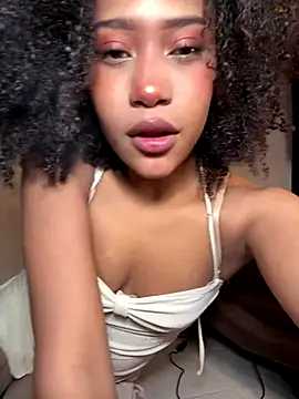 bronwgirl69 online show from September 28, 2025, 12:27 am