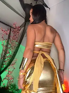 bronwgirl69 online show from October 26, 2025, 8:37 pm