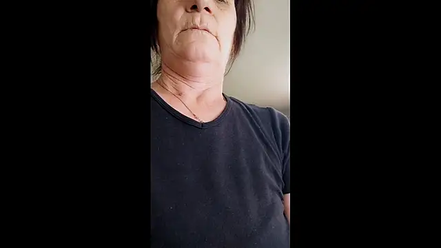 roxyyyrose online show from July 27, 2026, 6:26 pm
