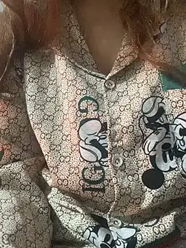 feng-a online show from January 8, 2025, 3:39 pm