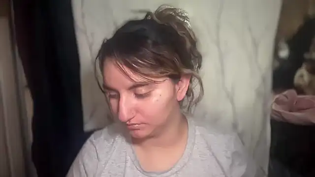 mamifresita online show from November 27, 2025, 9:17 pm