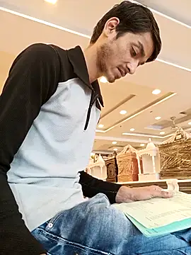 Tarun 0026 online show from October 13, 2025, 5:51 am