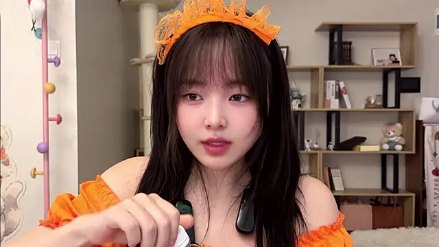 Chenjing0 online show from October 26, 2025, 3:01 am