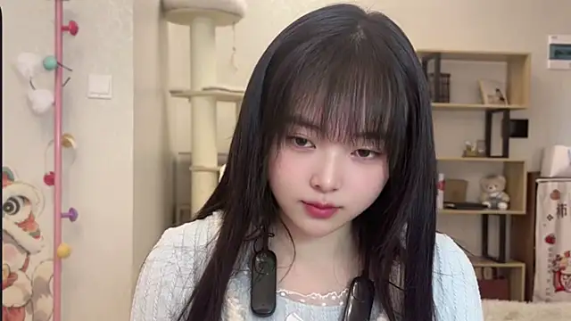 Chenjing0 online show from December 18, 2025, 4:18 am