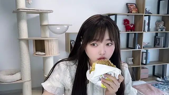 Chenjing0 online show from April 26, 2026, 4:10 am