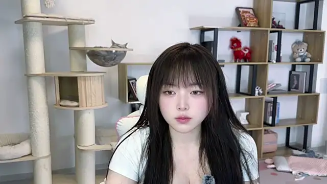 Chenjing0 online show from April 28, 2026, 1:16 pm