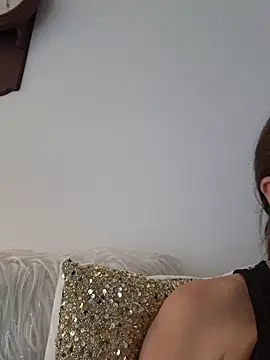 karina warthon online show from May 4, 2026, 10:17 pm