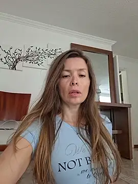 karina warthon online show from May 24, 2026, 5:40 pm