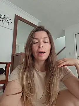 karina warthon online show from June 15, 2026, 5:37 pm