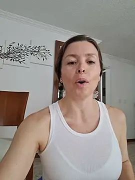 karina warthon online show from July 10, 2026, 5:37 pm