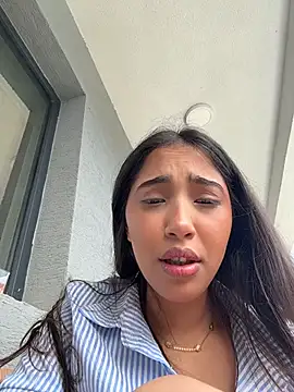 miaceleste online show from April 6, 2026, 10:05 am