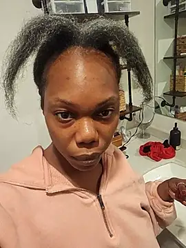 Snapshot of Looking4Jerries chatting on December 19, 2025, 11:45 pm Looking4Jerries online show from December 19, 2025, 11:45 pm