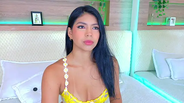 Snapshot of AbieHills chatting on September 10, 2025, 12:05 pm AbieHills online show from September 10, 2025, 12:05 pm