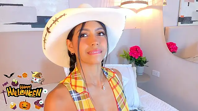 Snapshot of AbieHills chatting on October 31, 2025, 1:34 pm AbieHills online show from October 31, 2025, 1:34 pm