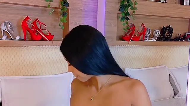 Snapshot of AbieHills chatting on November 28, 2025, 11:57 am AbieHills online show from November 28, 2025, 11:57 am