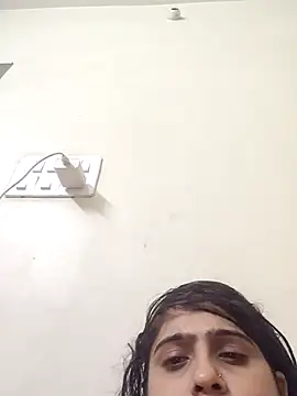 Snapshot of shreya1765 chatting on November 22, 2025, 6:34 am shreya1765 online show from November 22, 2025, 6:34 am