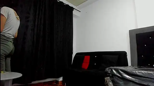 violetadumsper online show from February 26, 2025, 2:59 am