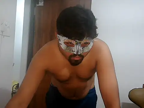 Snapshot of Desi_Heat chatting on September 9, 2025, 5:01 pm Desi Heat online show from September 9, 2025, 5:01 pm