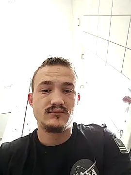 Snapshot of frankthefuck69 chatting on February 1, 2026, 12:37 pm frankthefuck69 online show from February 1, 2026, 12:37 pm