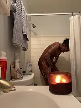 Yoshibaby2670 online show from January 28, 2025, 1:16 pm